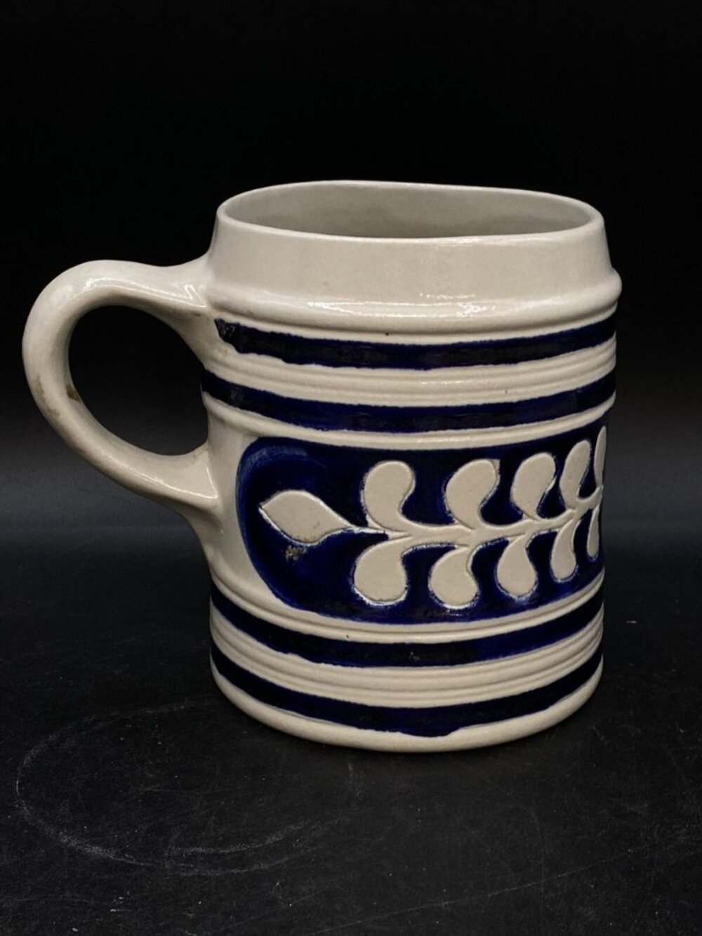 Colonial Williamsburg Pottery Cobalt Blue Large Beer Pitcher Mug Salt Glaze 5.5”